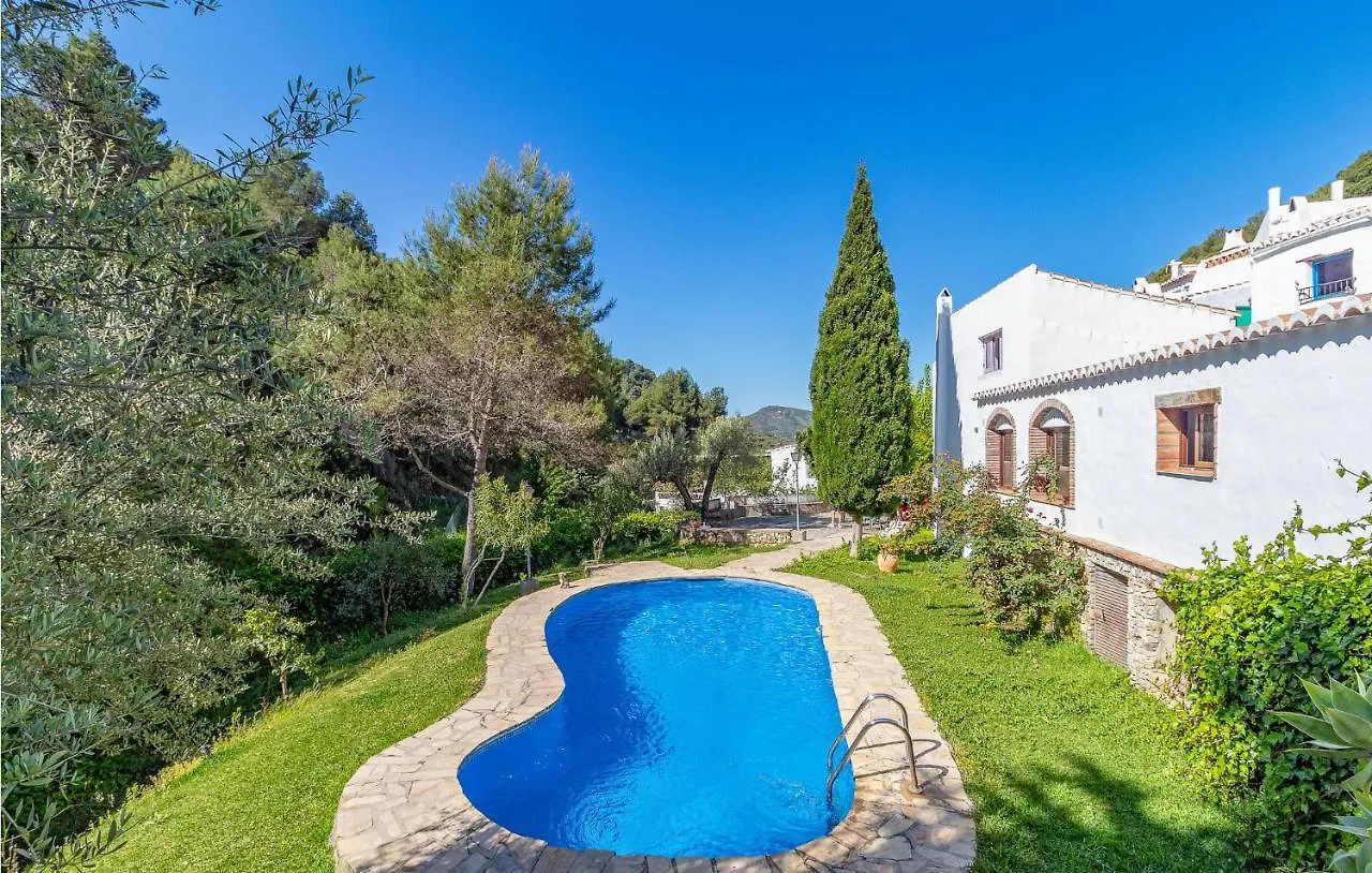 Hébergement de vacances Nice Home In Competa With Outdoor Swimming Pool